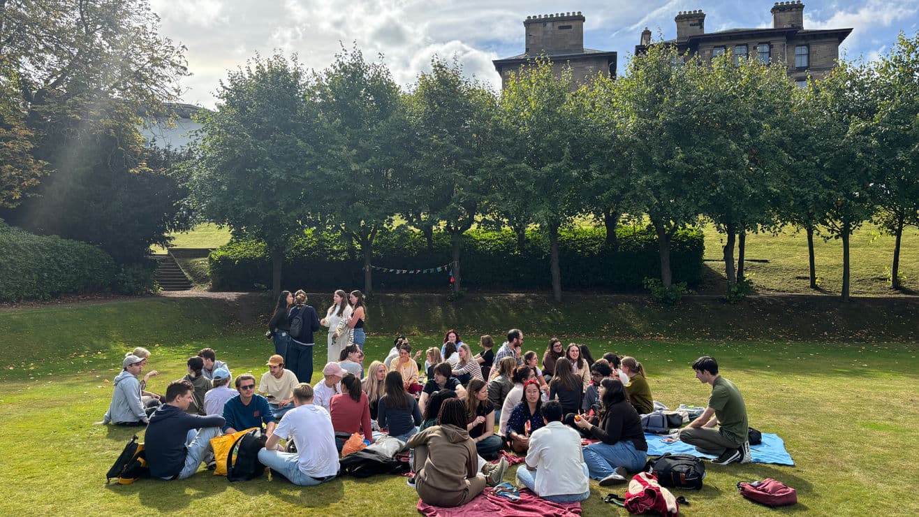 Queer Picnic